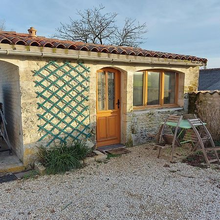 Villa Les Roses De Jonzac à Mortiers Extérieur photo