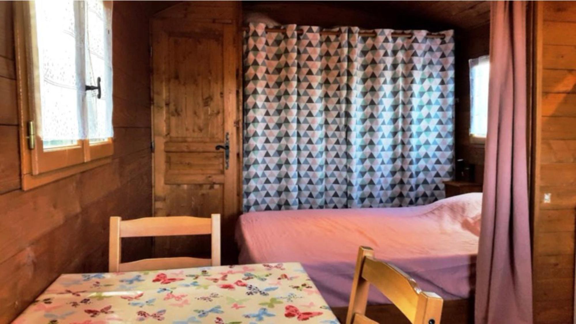 Villa Les Roses De Jonzac à Mortiers Extérieur photo