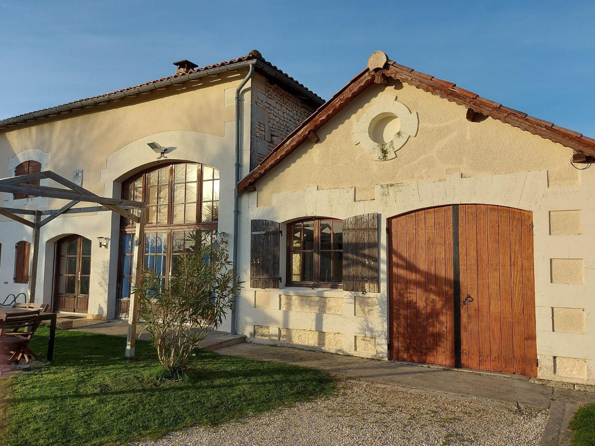 Villa Les Roses De Jonzac à Mortiers Extérieur photo